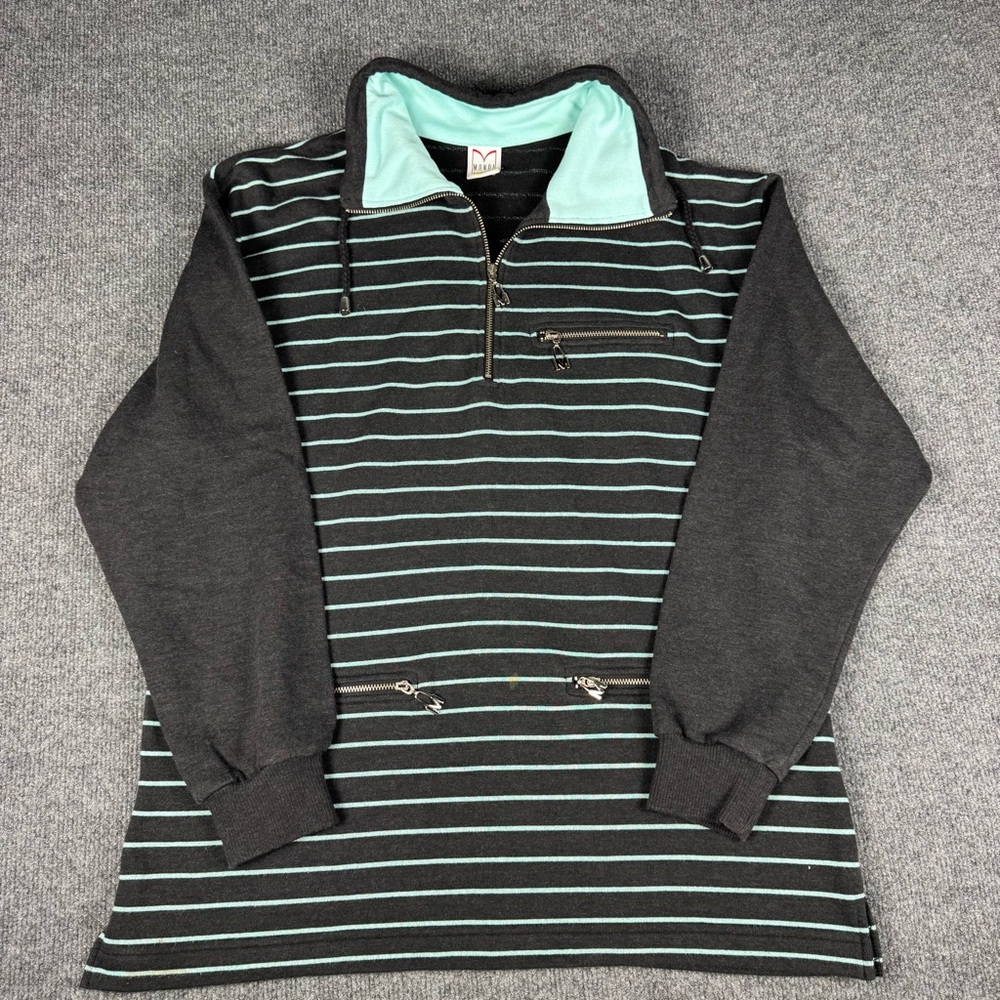 Mondi Sports Women's‎ Pullover Vintage Blue Embroidered Zipper Pocket